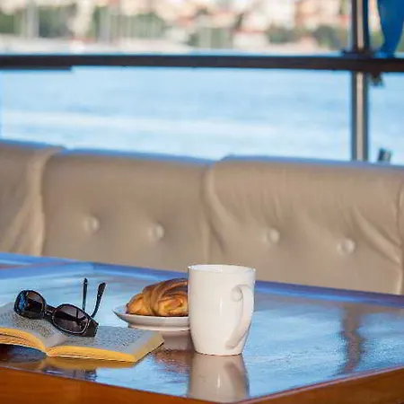 Cruise From Dubrovnik On M/y Dalvin Šibenik