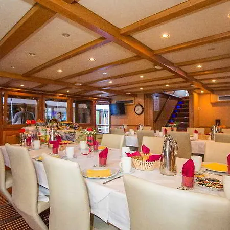 Cruise From Dubrovnik On M/y Dalvin Hotel Šibenik